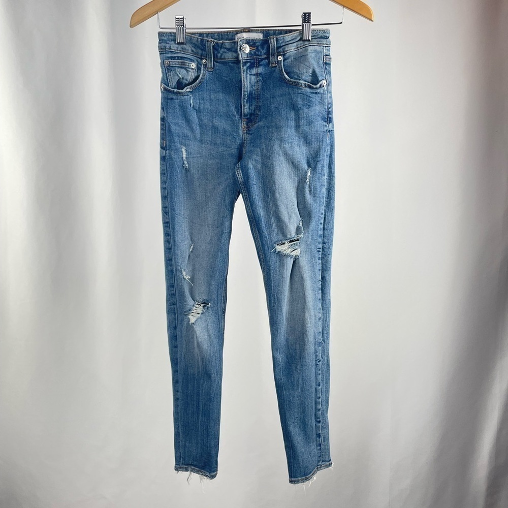 Zara‎ Distressed High Rise Skinny Jean Size 4